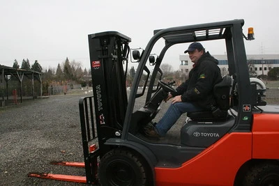 How High The Forks Should Be When Driving a Forklift
